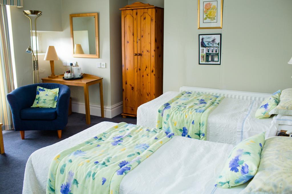 Byrnes Wine Dine Stay Ennistimon Pokój zdjęcie